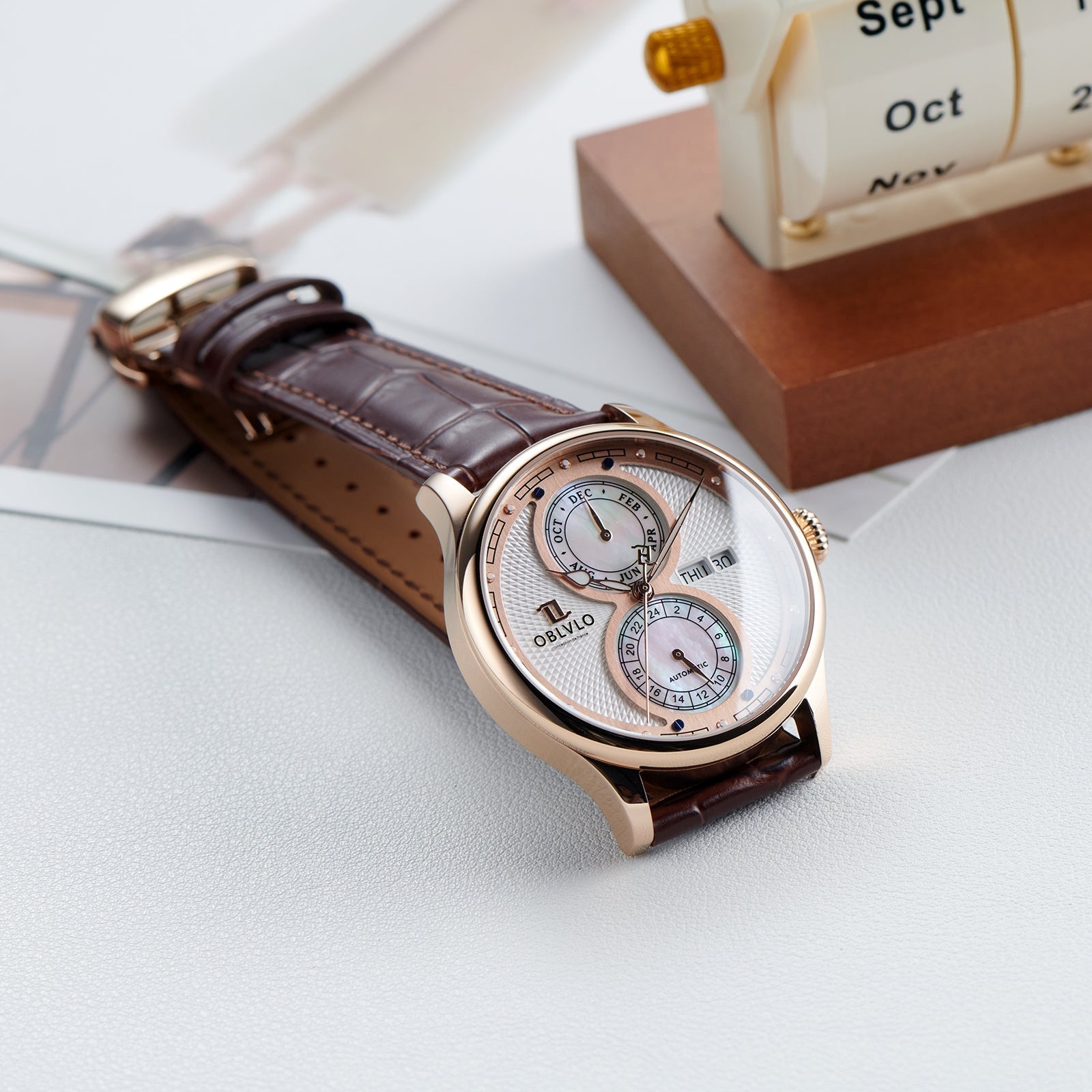 Mother of Pearl  AM Vintage Dress Design  Automatic Watch