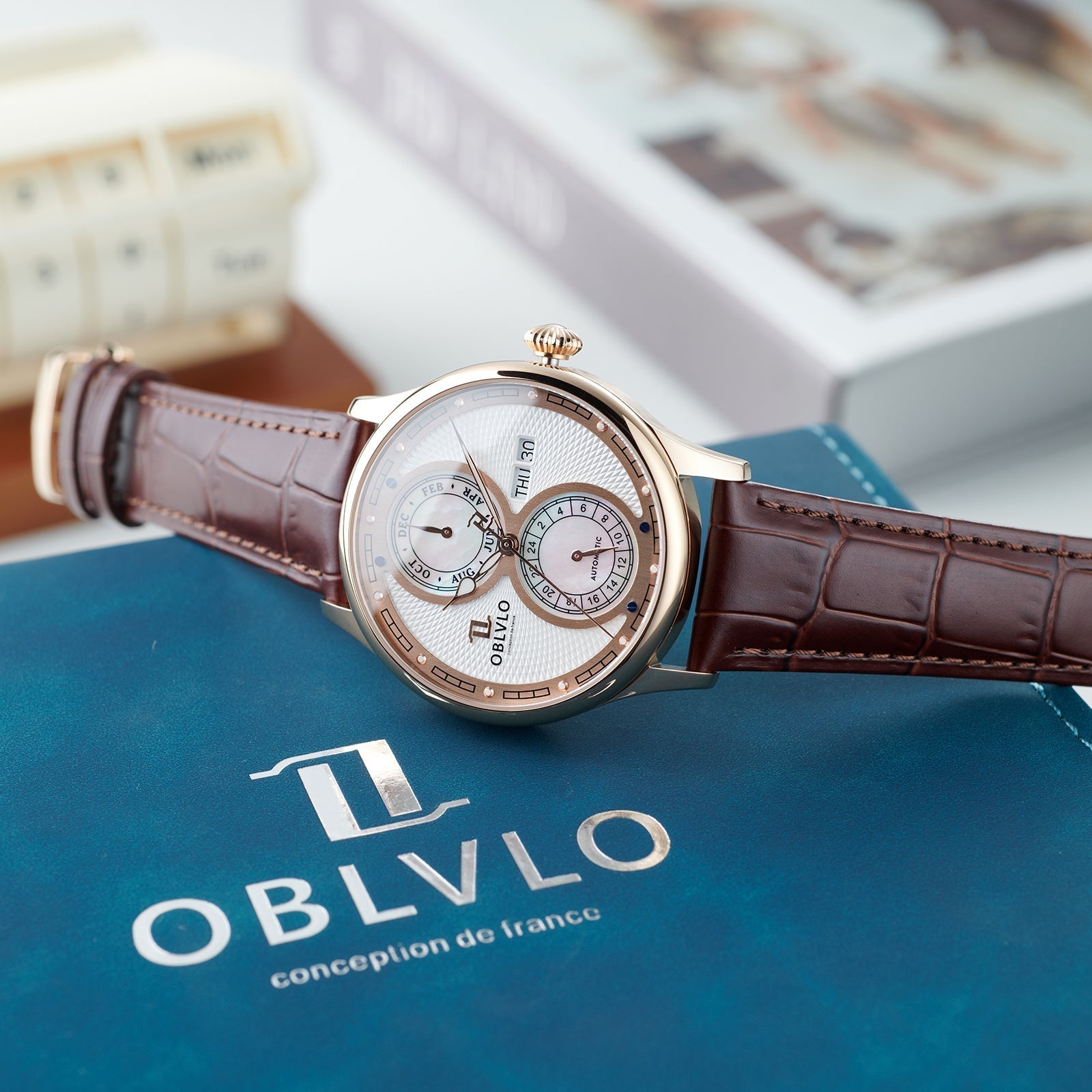 Mother of Pearl  AM Vintage Dress Design  Automatic Watch