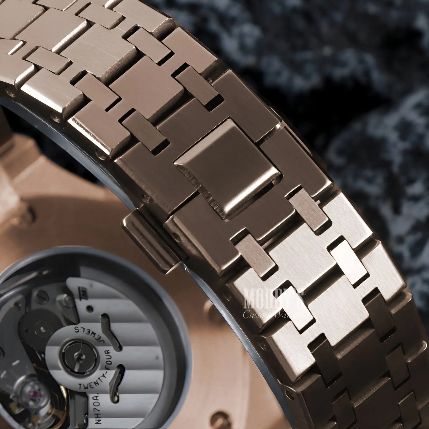 Aurelius Open-Heart Automatic