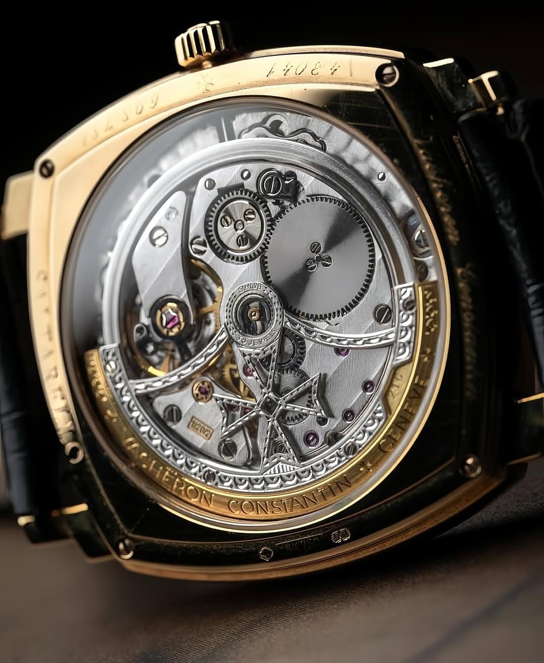 RETROGRADE JUMP HOUR AUTOMATIC  WATCH